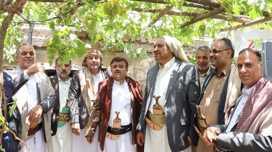 أمين العاصمة يفتتح المرحلة الثانية من مشروع تأهيل مزرعة الأحضان في بني الحارث